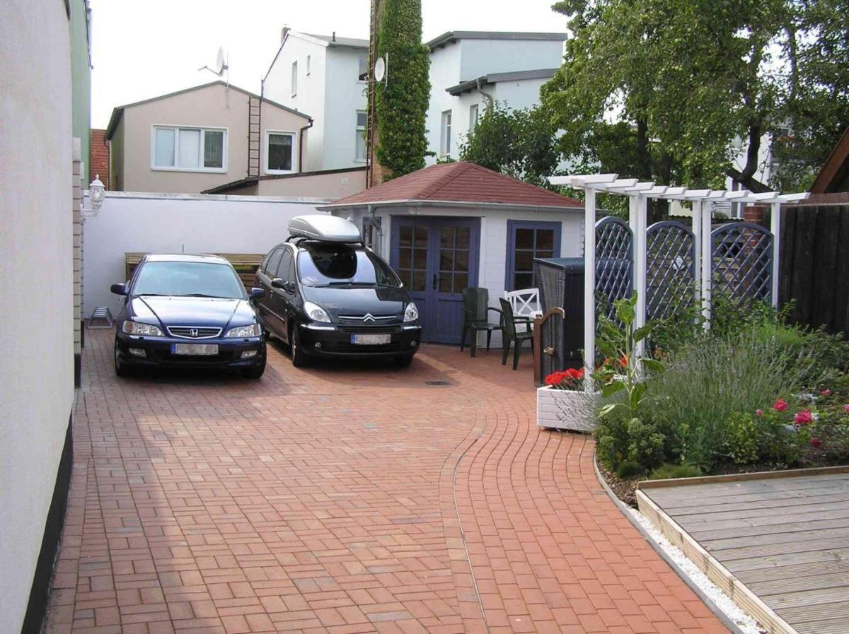 רוסטוק Ferienhaus Jan מראה חיצוני תמונה